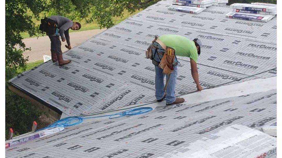 roof workers